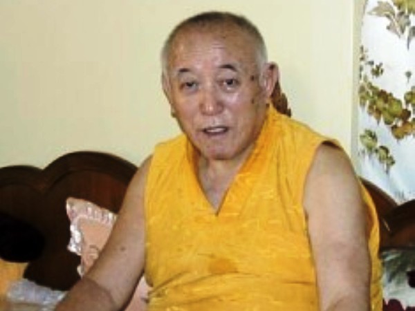 H.E. Dhenma Lochoe Rinpoche